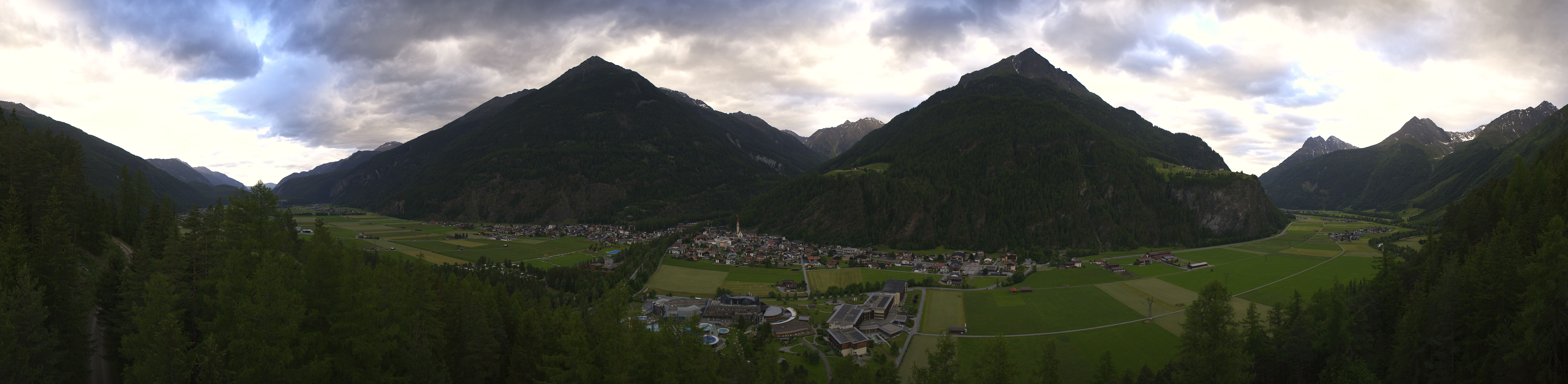Archiv Foto Webcam Blick auf Längenfeld