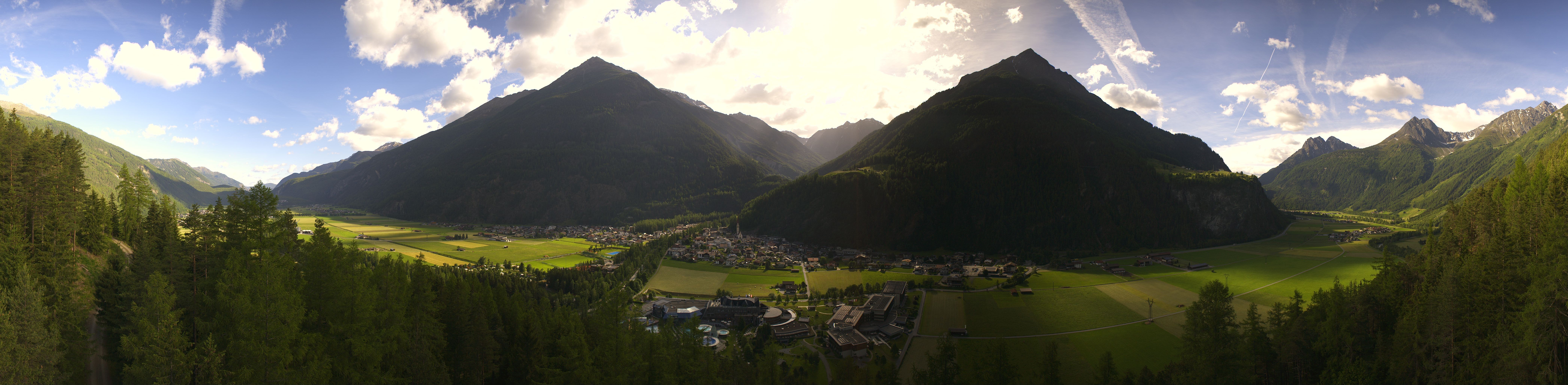 Archiv Foto Webcam Blick auf Längenfeld