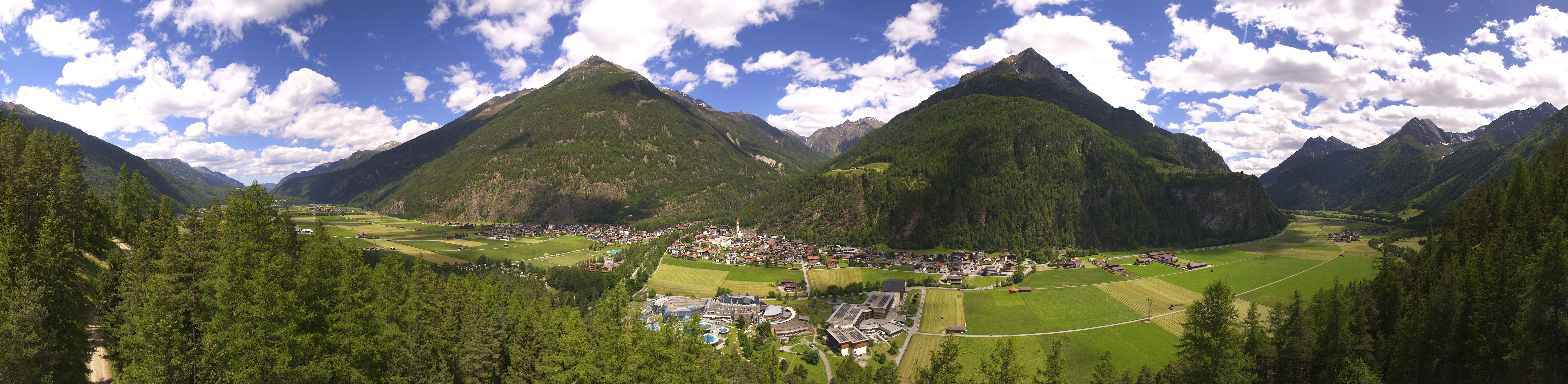 Archiv Foto Webcam Blick auf Längenfeld