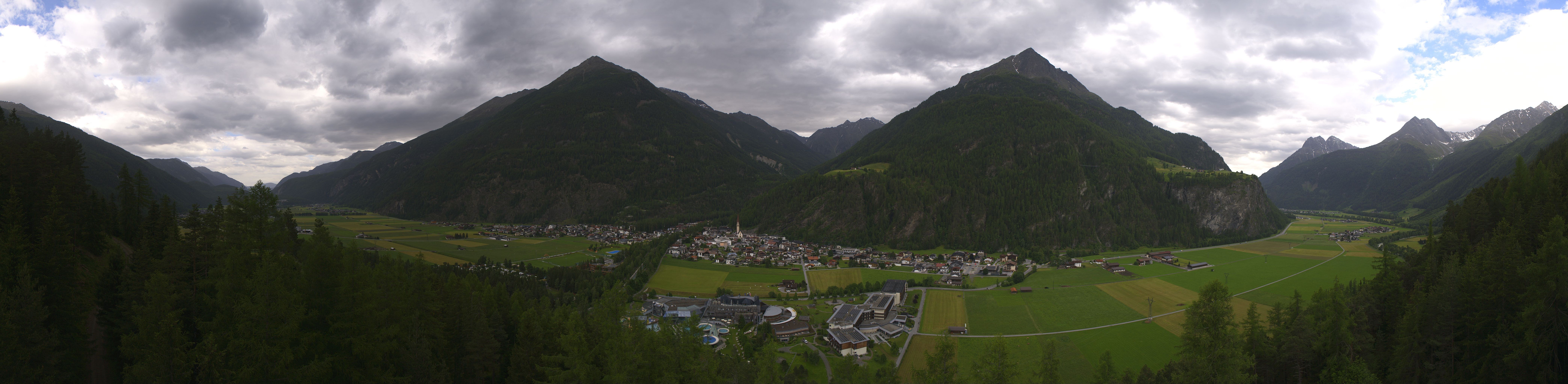 Archiv Foto Webcam Blick auf Längenfeld