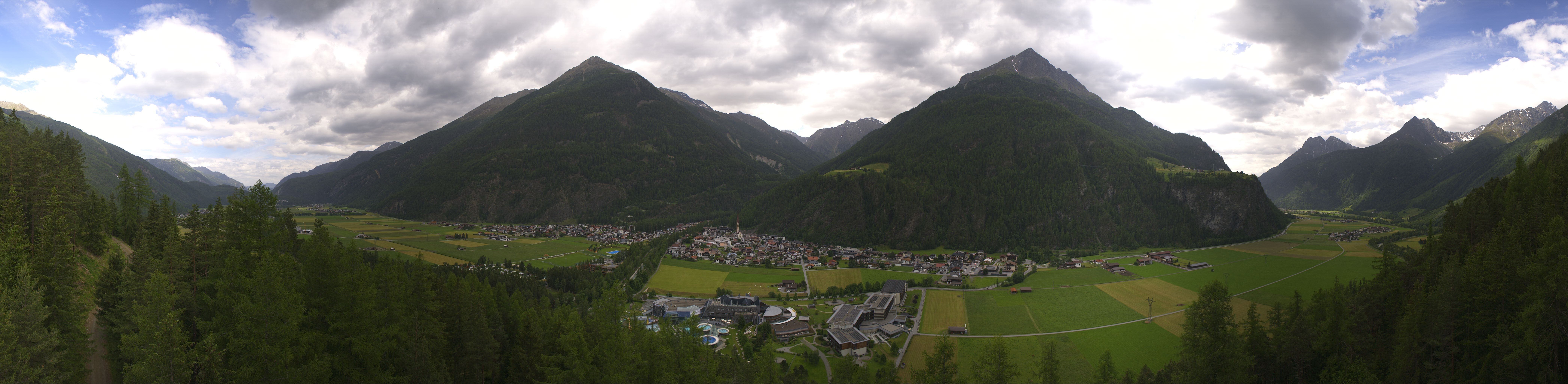 Archiv Foto Webcam Blick auf Längenfeld
