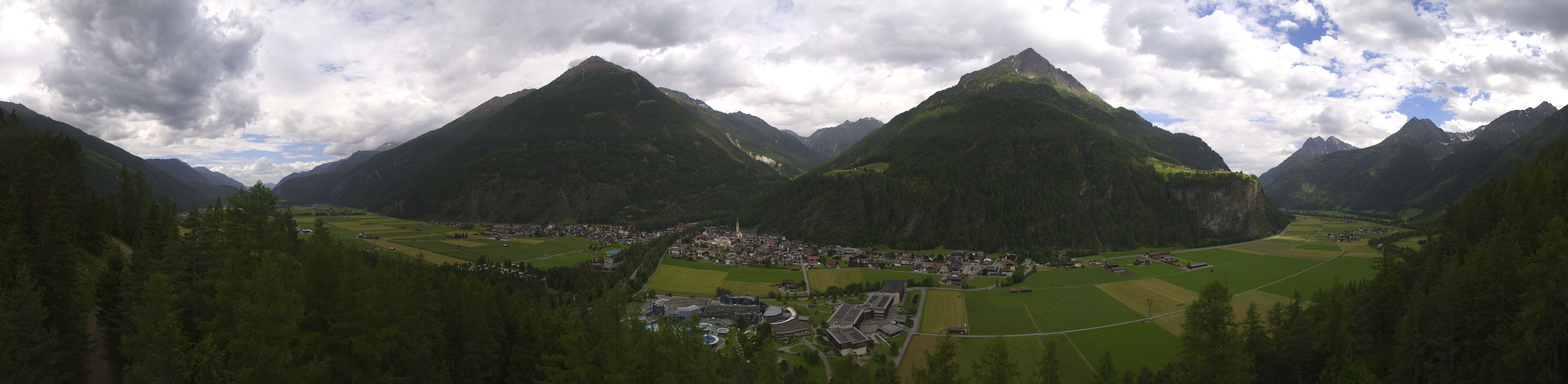 Archiv Foto Webcam Blick auf Längenfeld