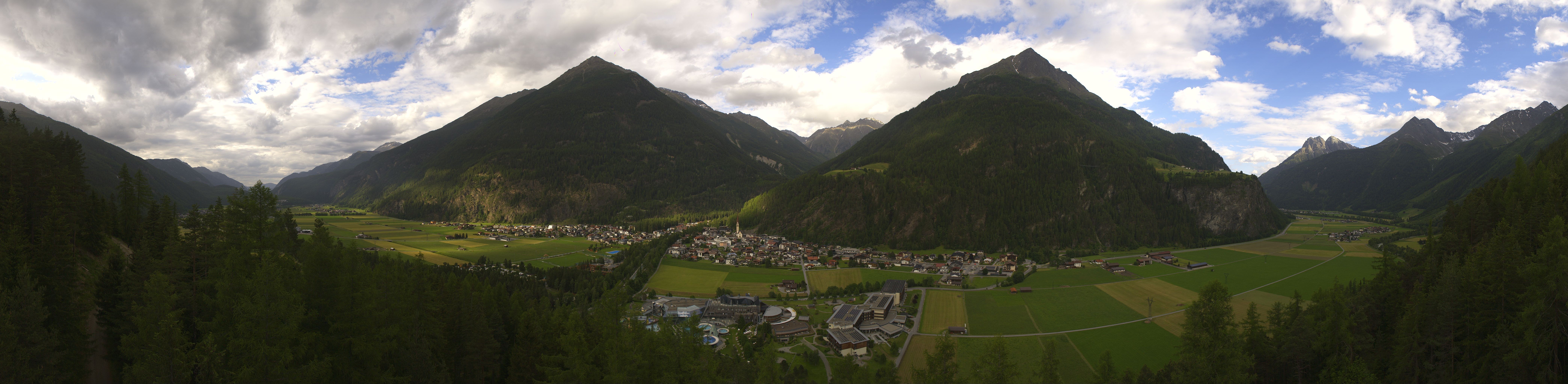 Archiv Foto Webcam Blick auf Längenfeld