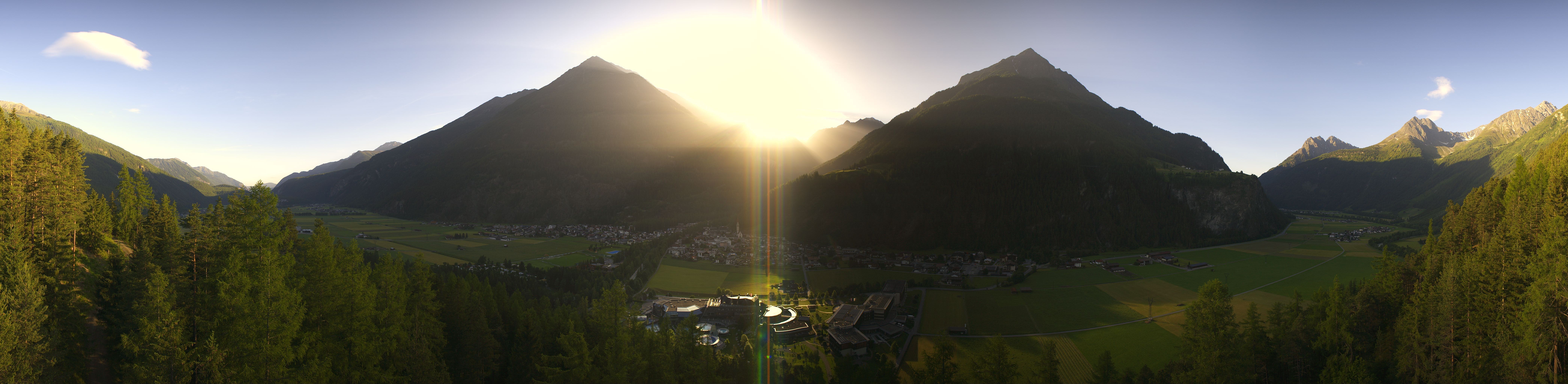 Archiv Foto Webcam Blick auf Längenfeld