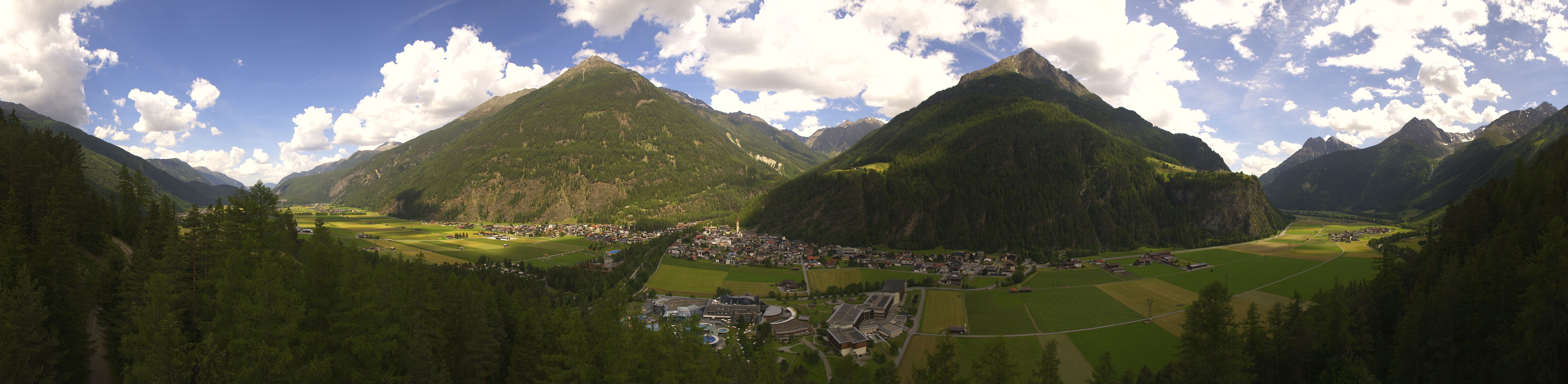 Archiv Foto Webcam Blick auf Längenfeld