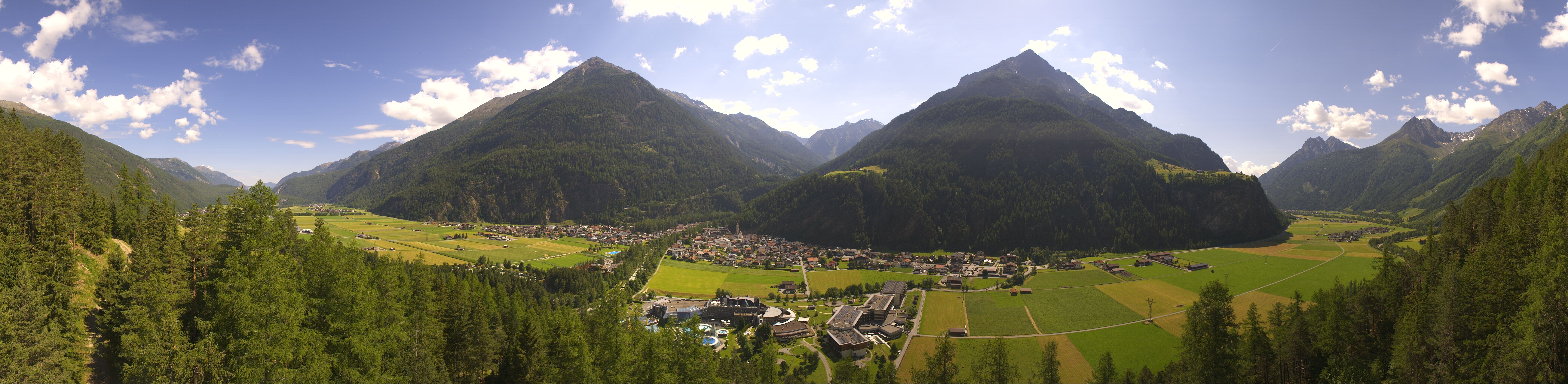 Archiv Foto Webcam Blick auf Längenfeld