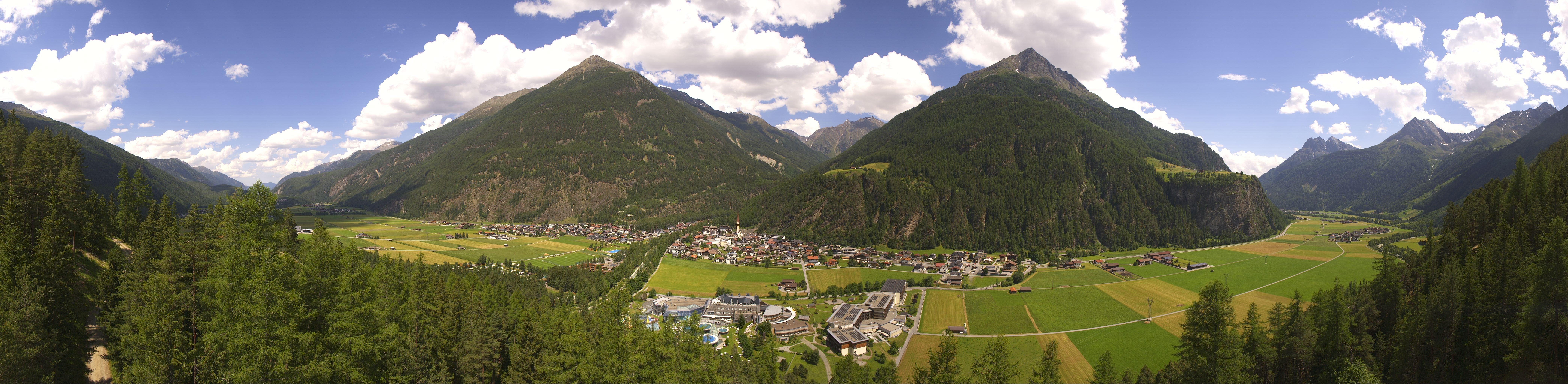 Archiv Foto Webcam Blick auf Längenfeld