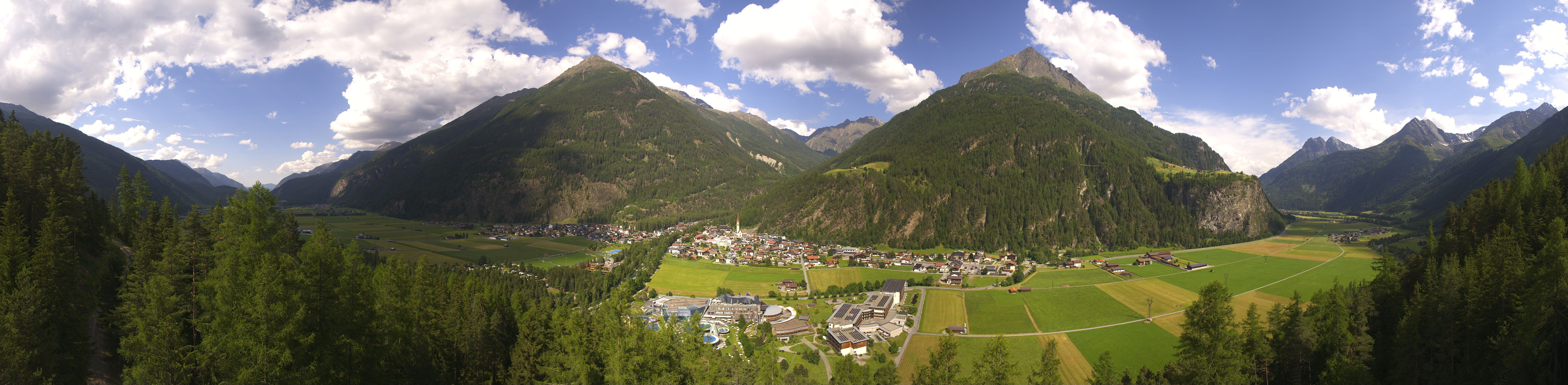 Archiv Foto Webcam Blick auf Längenfeld