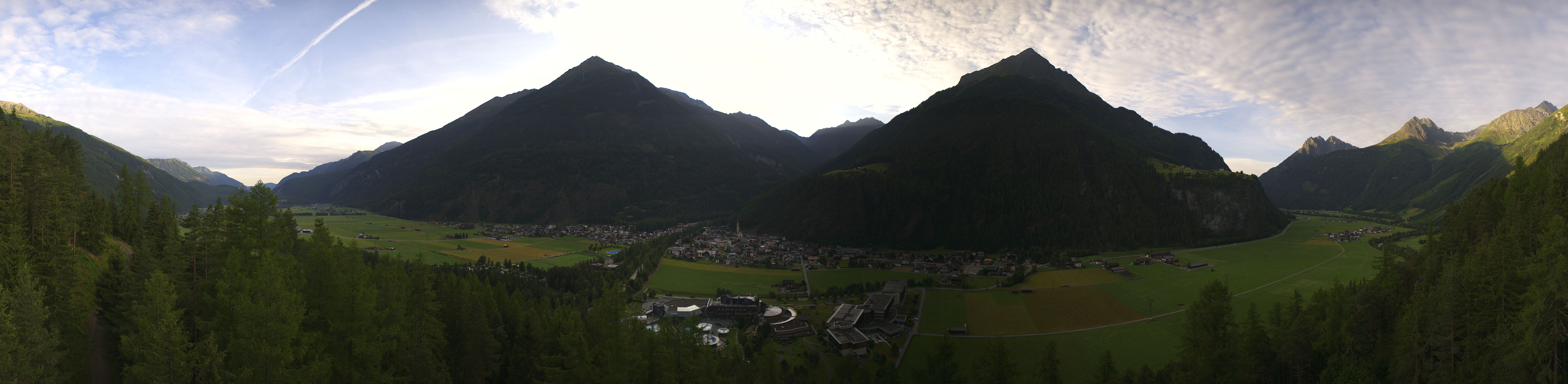 Archiv Foto Webcam Blick auf Längenfeld