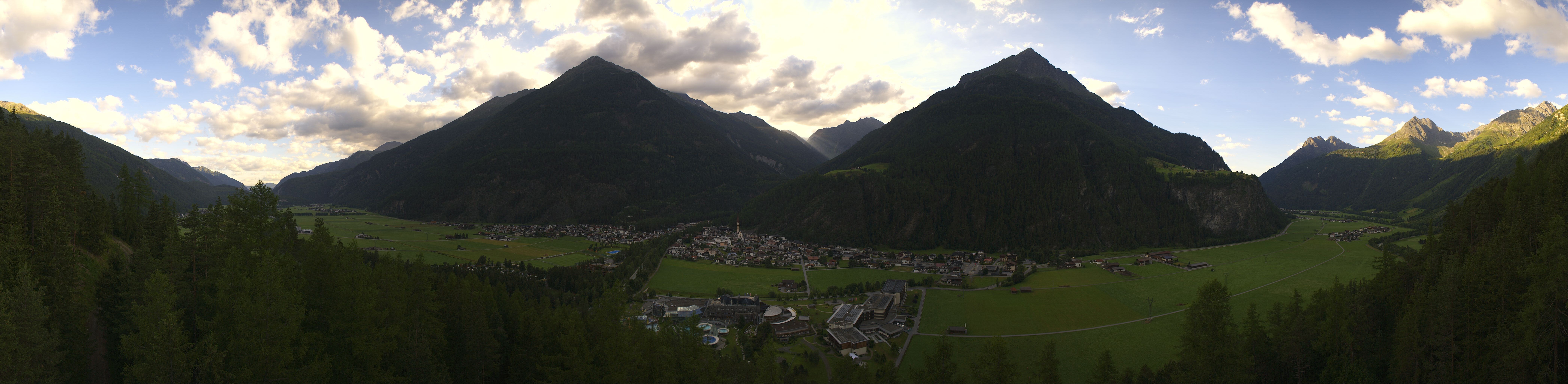 Archiv Foto Webcam Blick auf Längenfeld