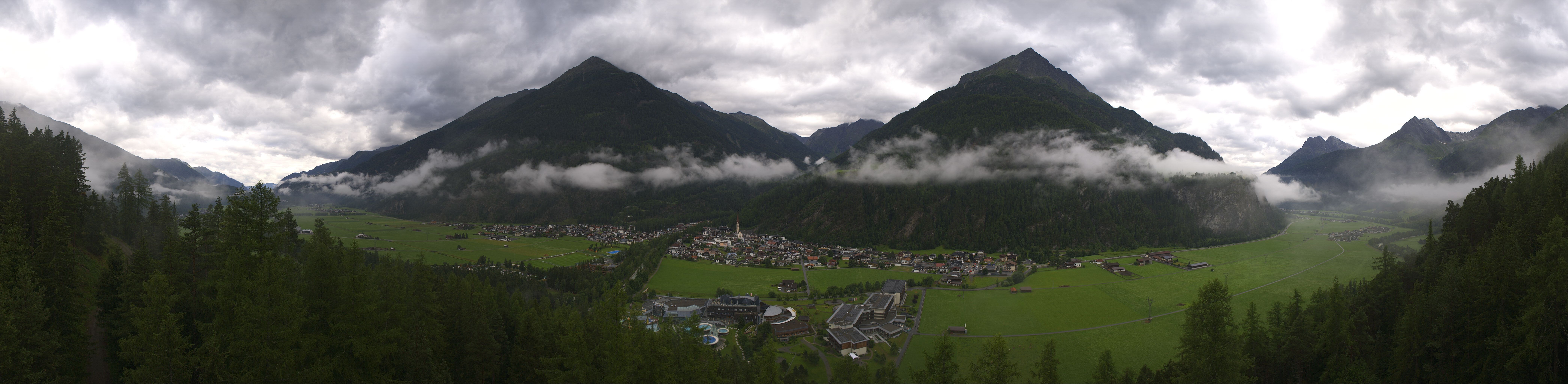 Archiv Foto Webcam Blick auf Längenfeld