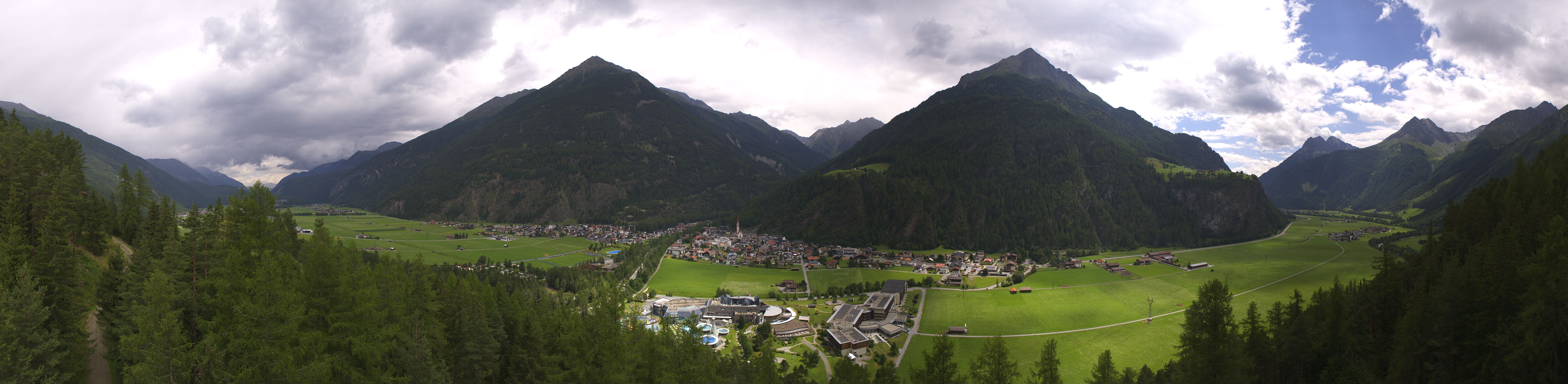 Archiv Foto Webcam Blick auf Längenfeld
