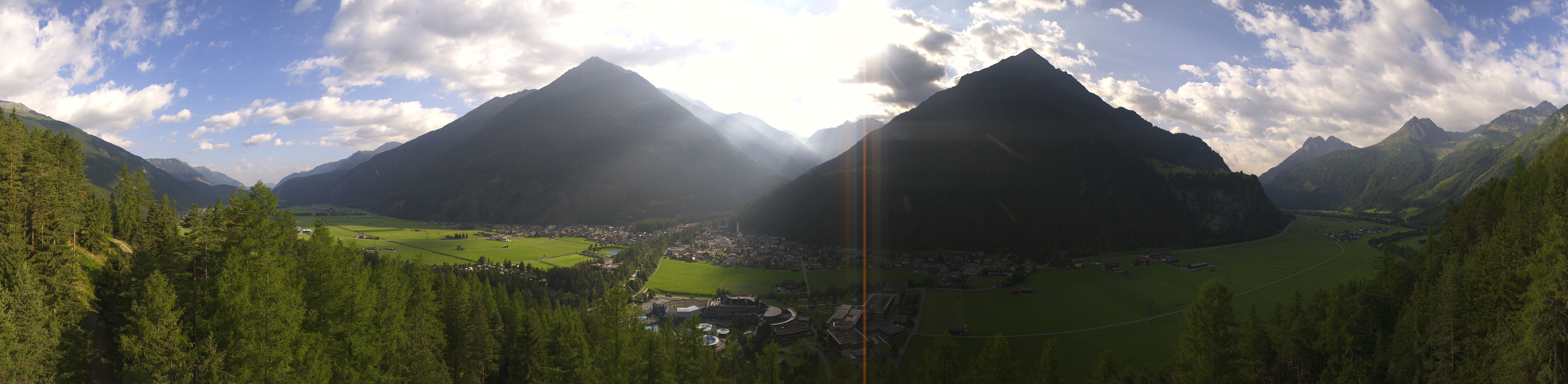 Archiv Foto Webcam Blick auf Längenfeld