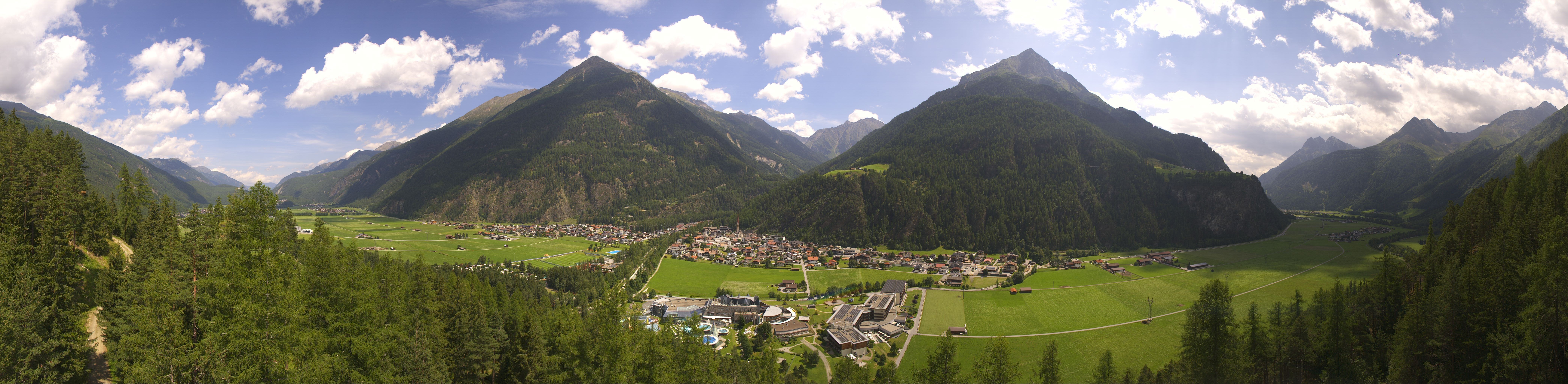 Archiv Foto Webcam Blick auf Längenfeld