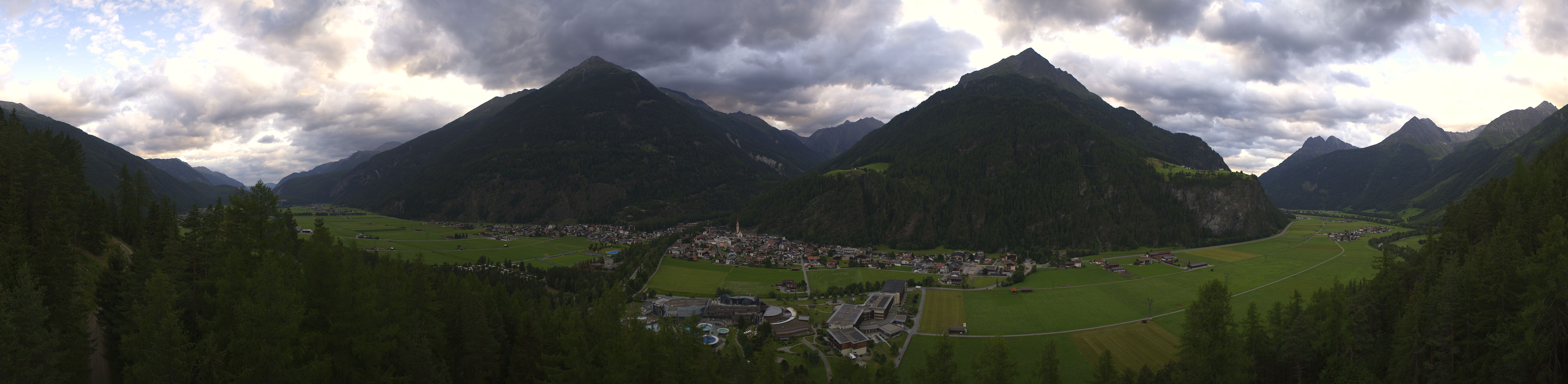 Archiv Foto Webcam Blick auf Längenfeld