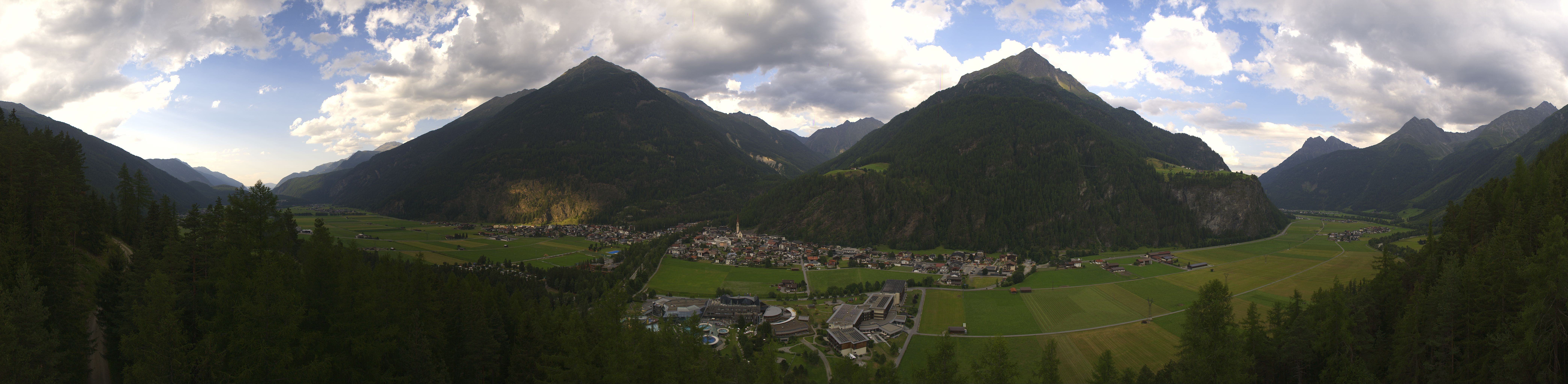 Archiv Foto Webcam Blick auf Längenfeld