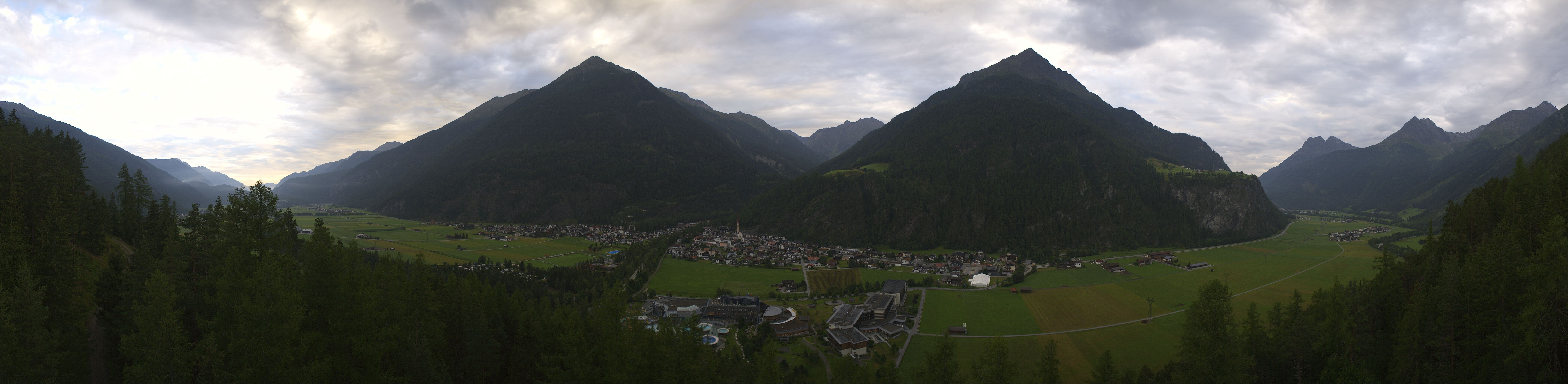 Archiv Foto Webcam Blick auf Längenfeld