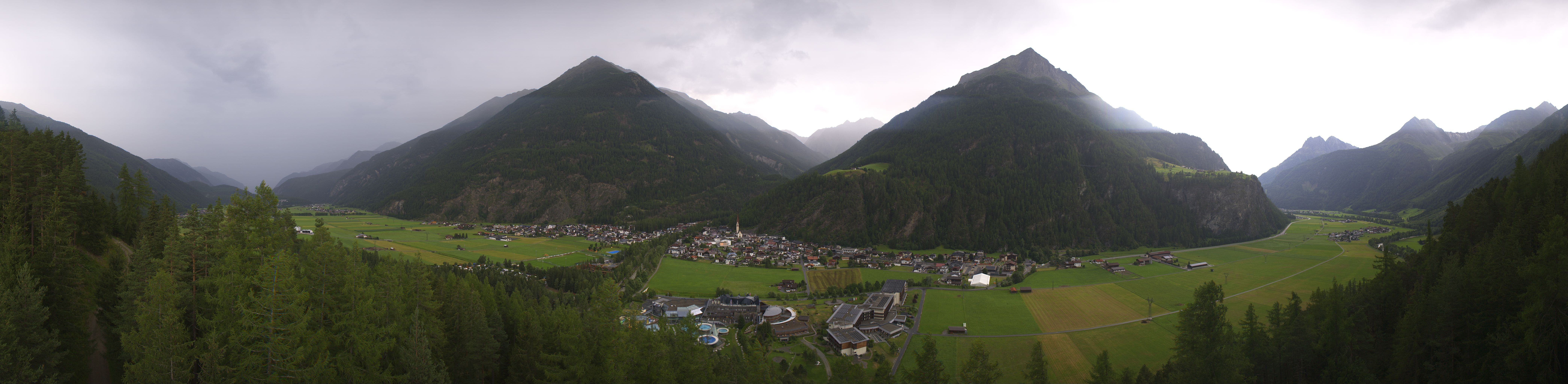 Archiv Foto Webcam Blick auf Längenfeld
