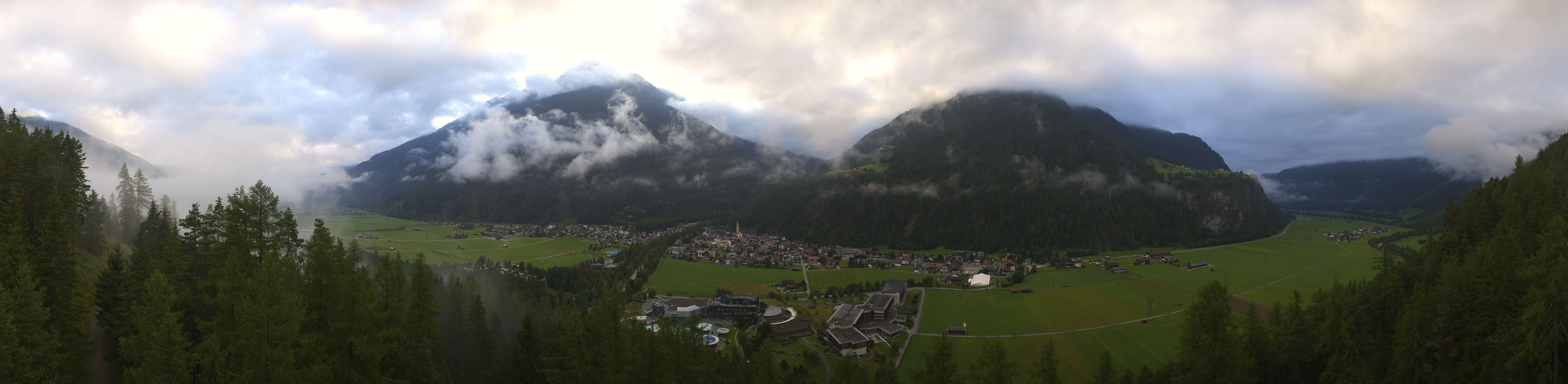 Archiv Foto Webcam Blick auf Längenfeld
