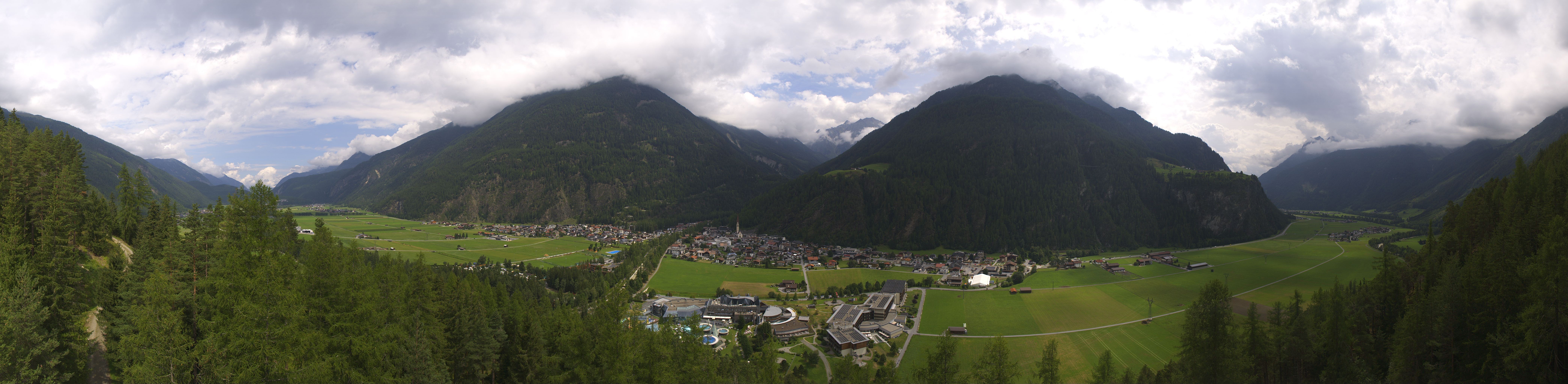 Archiv Foto Webcam Blick auf Längenfeld