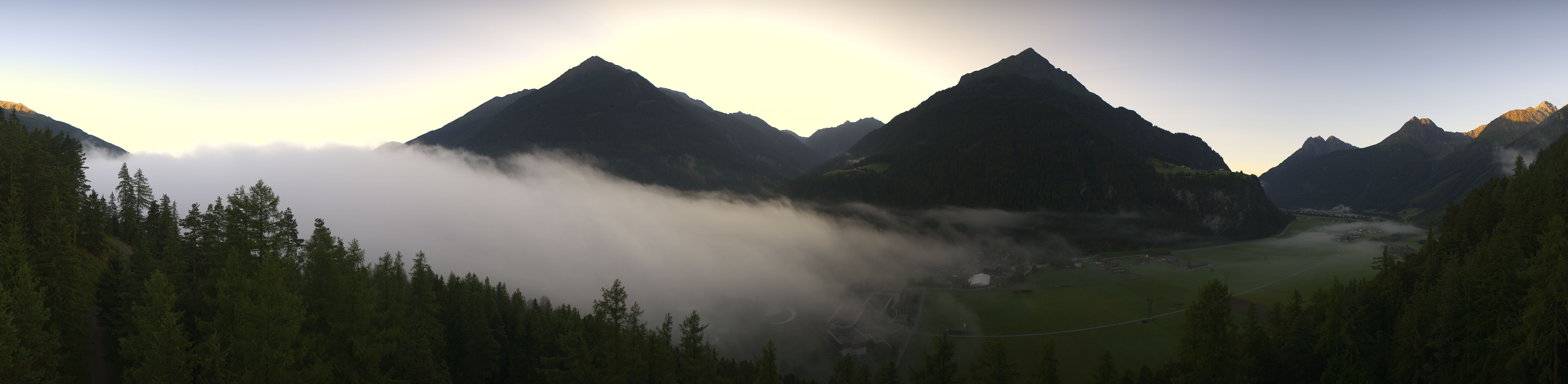 Archiv Foto Webcam Blick auf Längenfeld