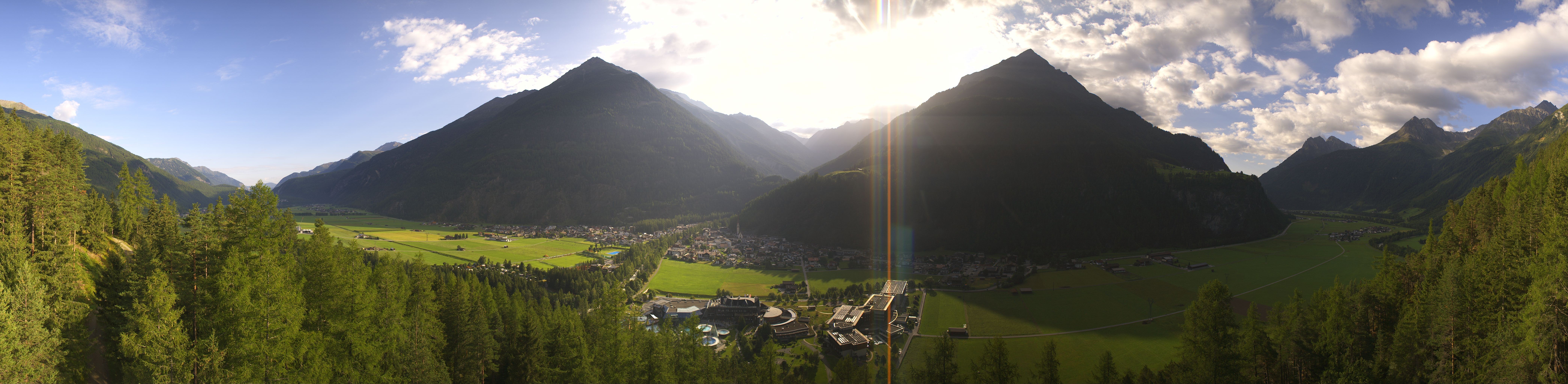 Archiv Foto Webcam Blick auf Längenfeld