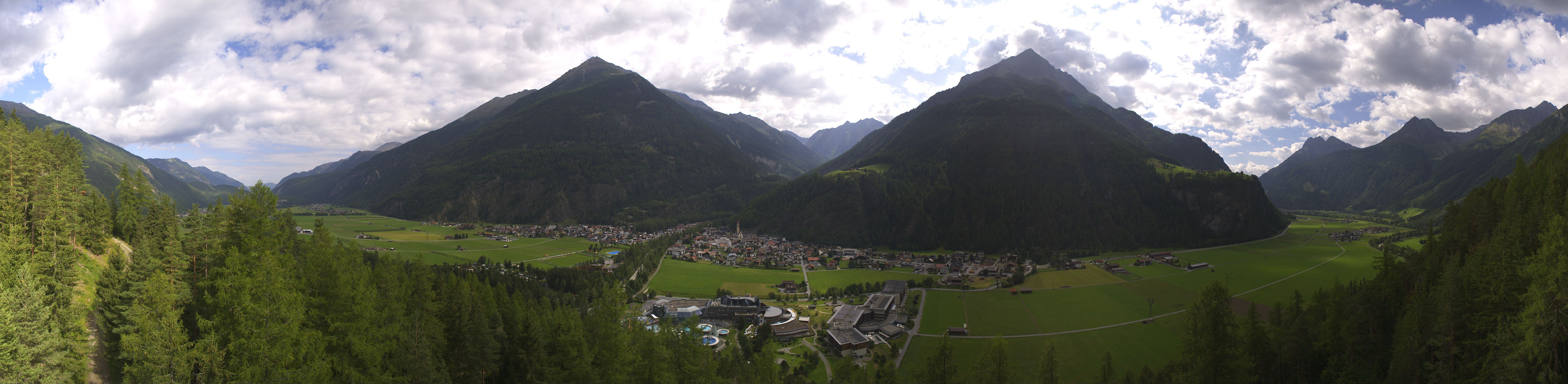 Archiv Foto Webcam Blick auf Längenfeld