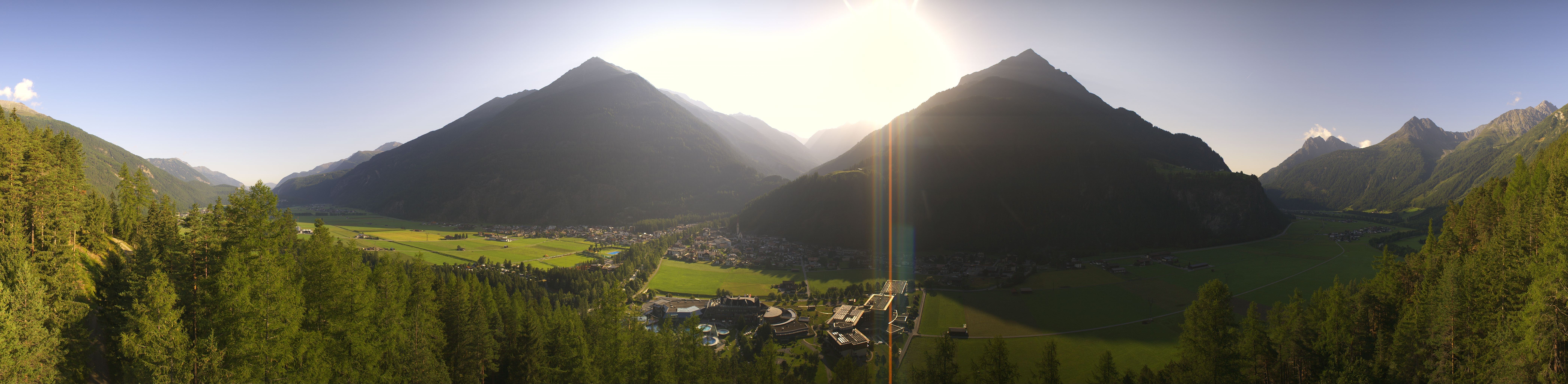 Archiv Foto Webcam Blick auf Längenfeld