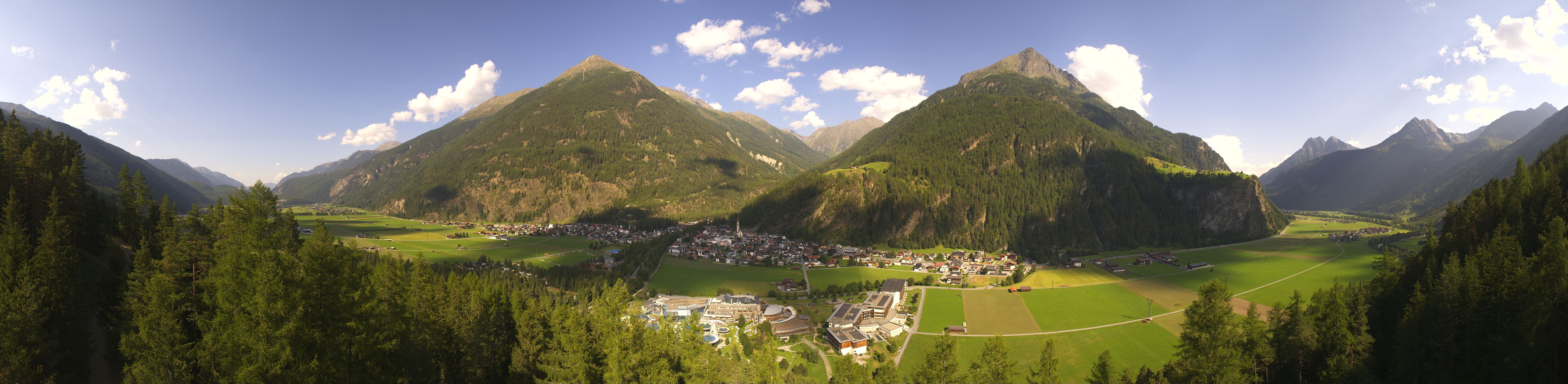 Archiv Foto Webcam Blick auf Längenfeld