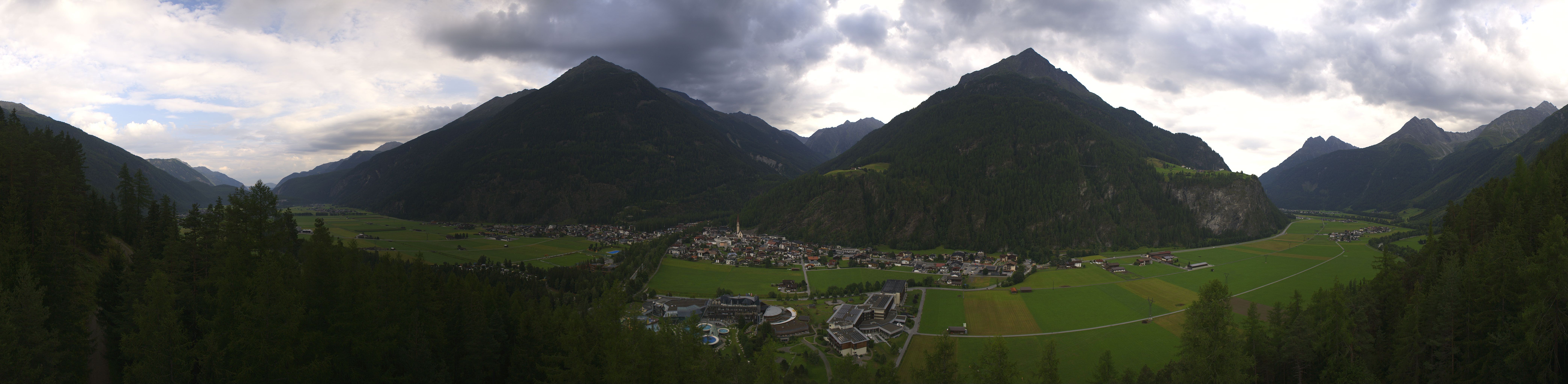 Archiv Foto Webcam Blick auf Längenfeld