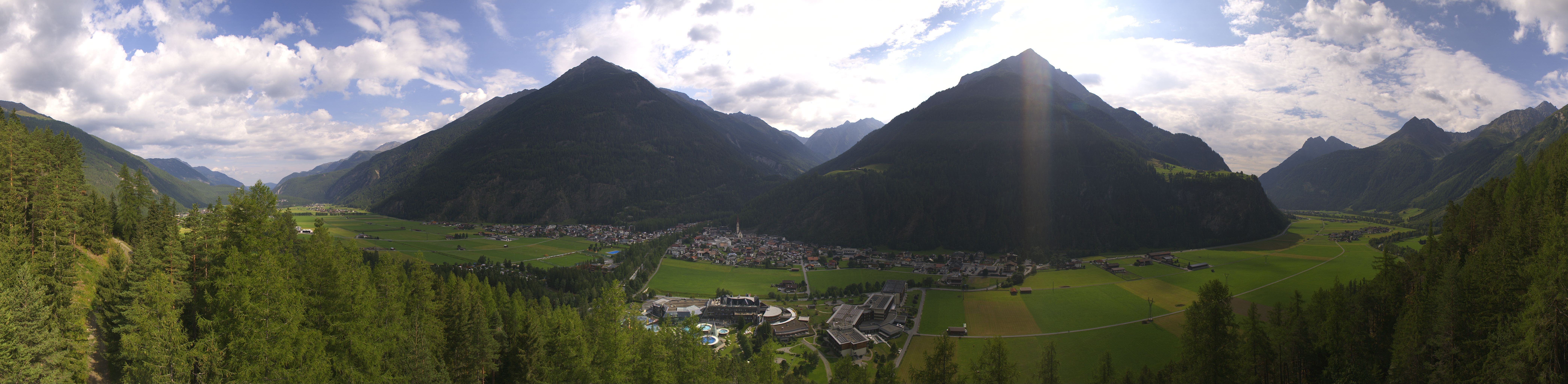 Archiv Foto Webcam Blick auf Längenfeld