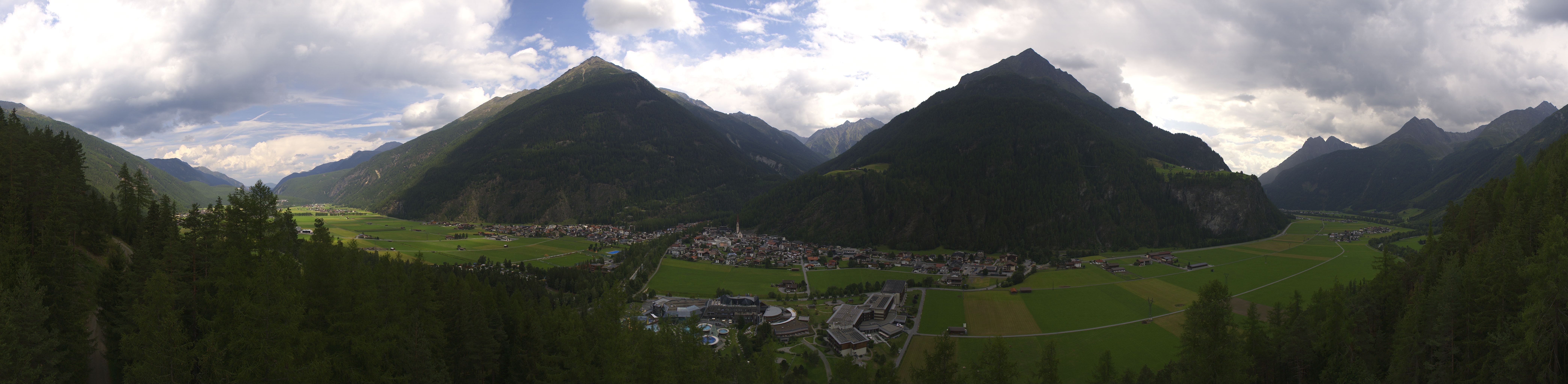 Archiv Foto Webcam Blick auf Längenfeld