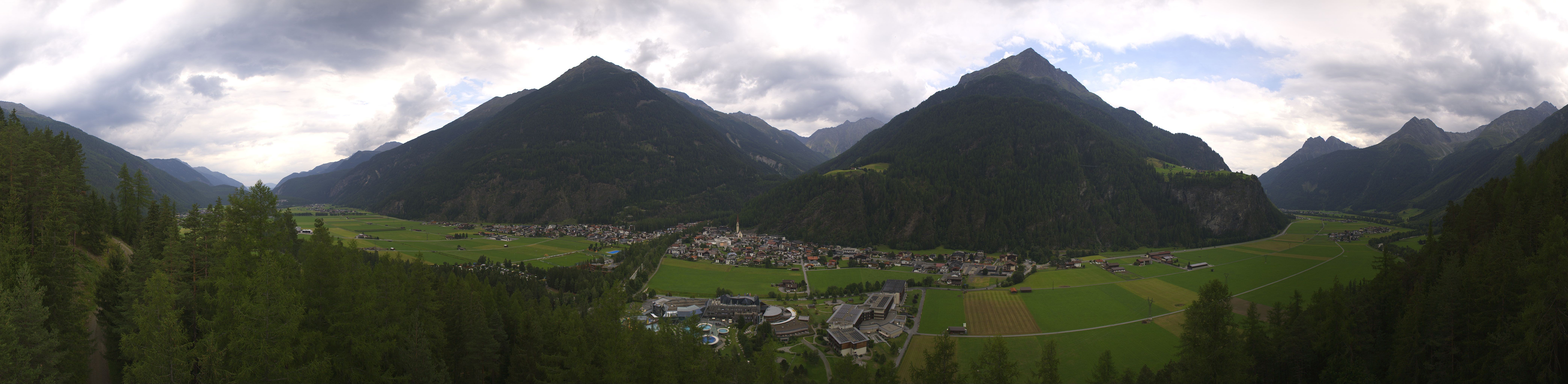Archiv Foto Webcam Blick auf Längenfeld