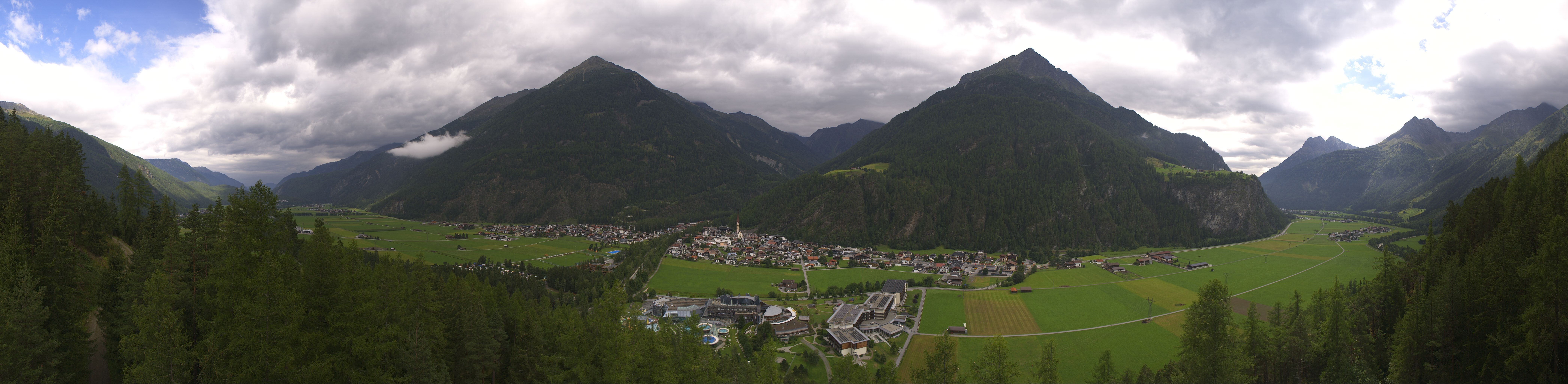 Archiv Foto Webcam Blick auf Längenfeld