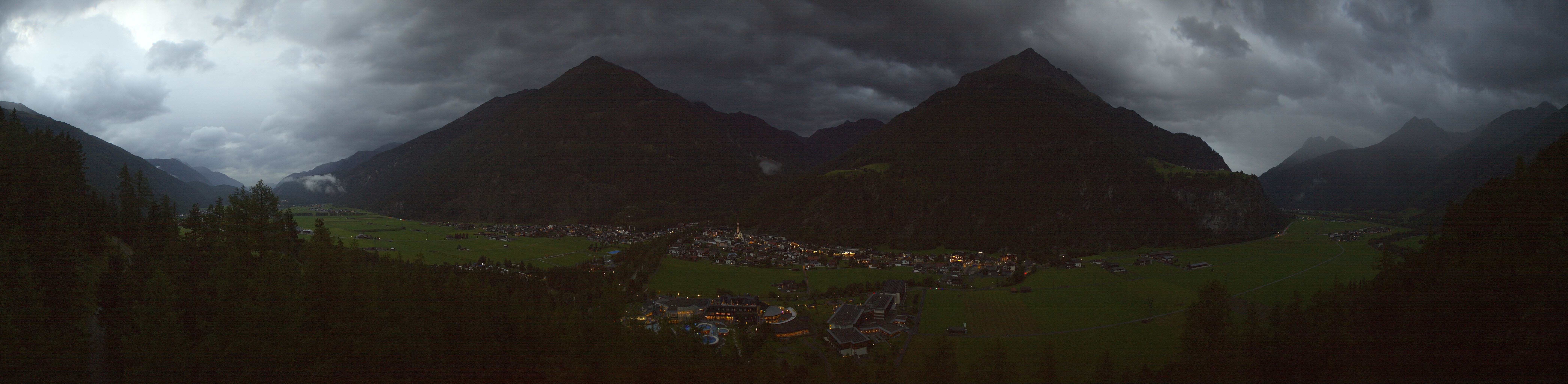 Archiv Foto Webcam Blick auf Längenfeld