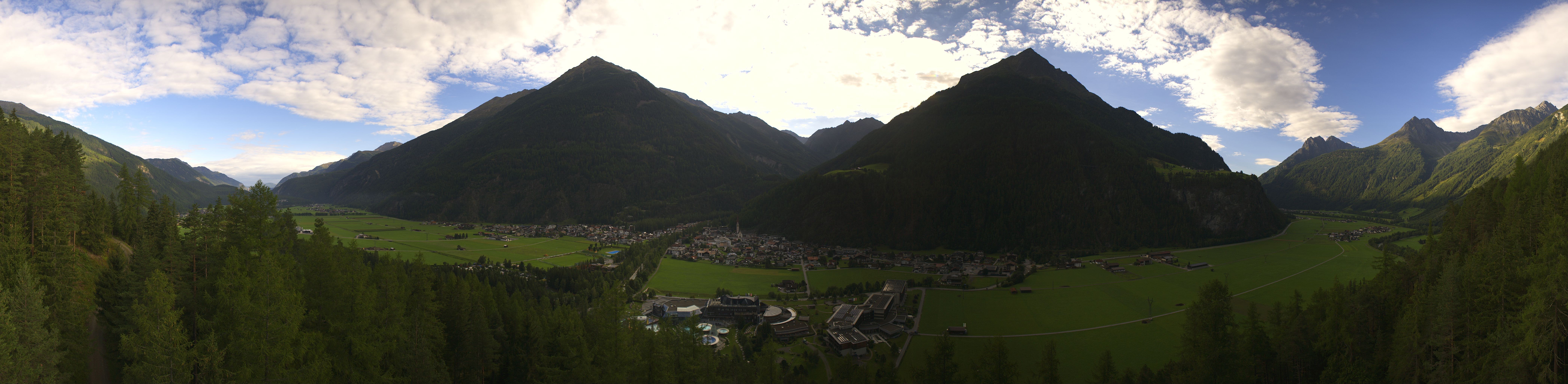 Archiv Foto Webcam Blick auf Längenfeld