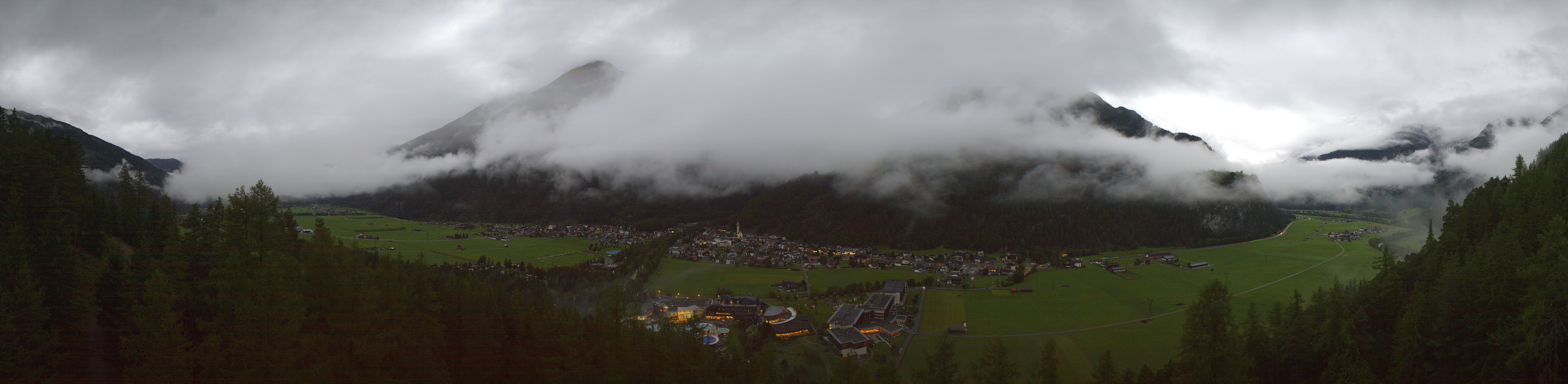 Archiv Foto Webcam Blick auf Längenfeld