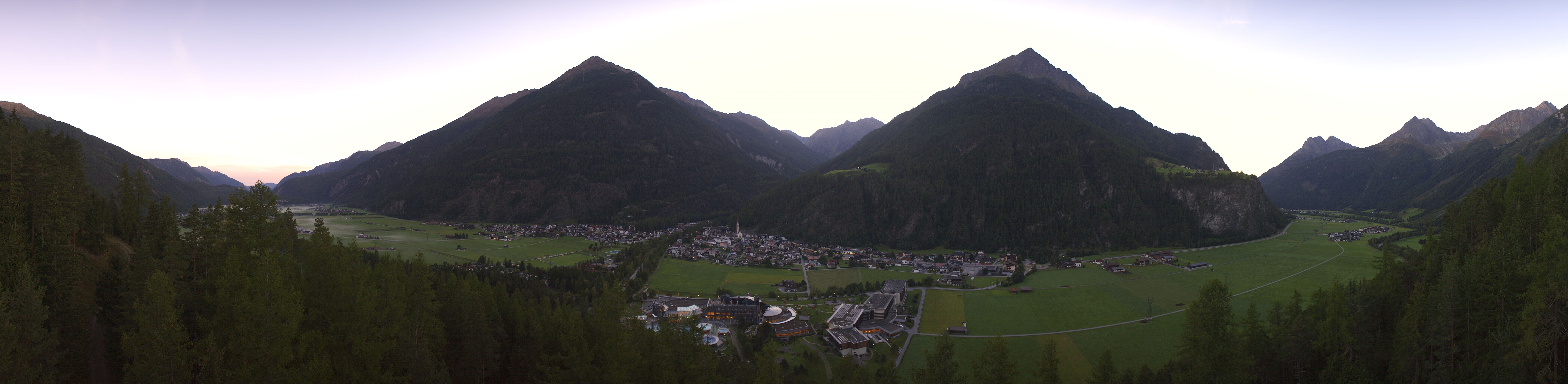 Archiv Foto Webcam Blick auf Längenfeld