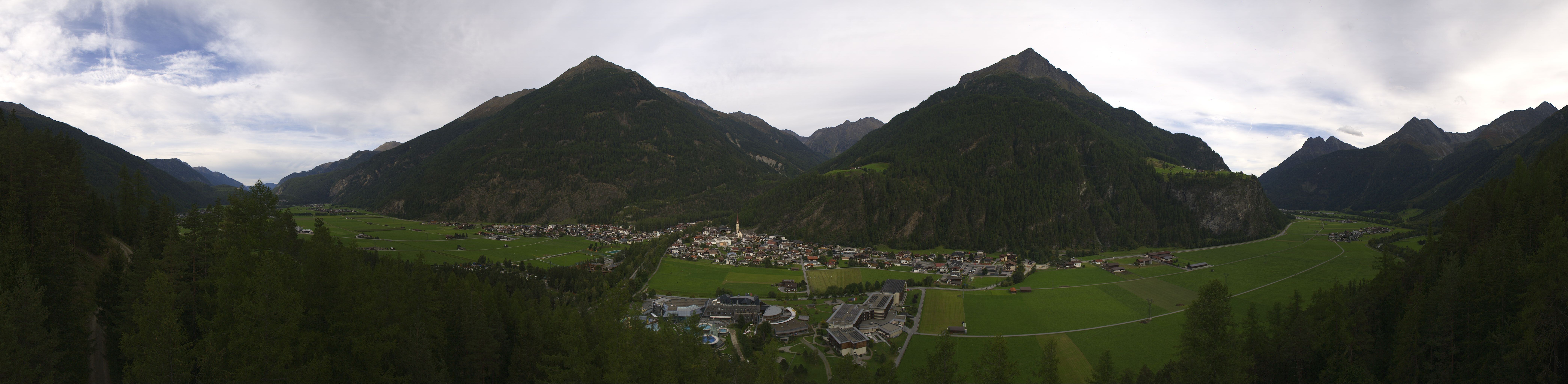 Archiv Foto Webcam Blick auf Längenfeld
