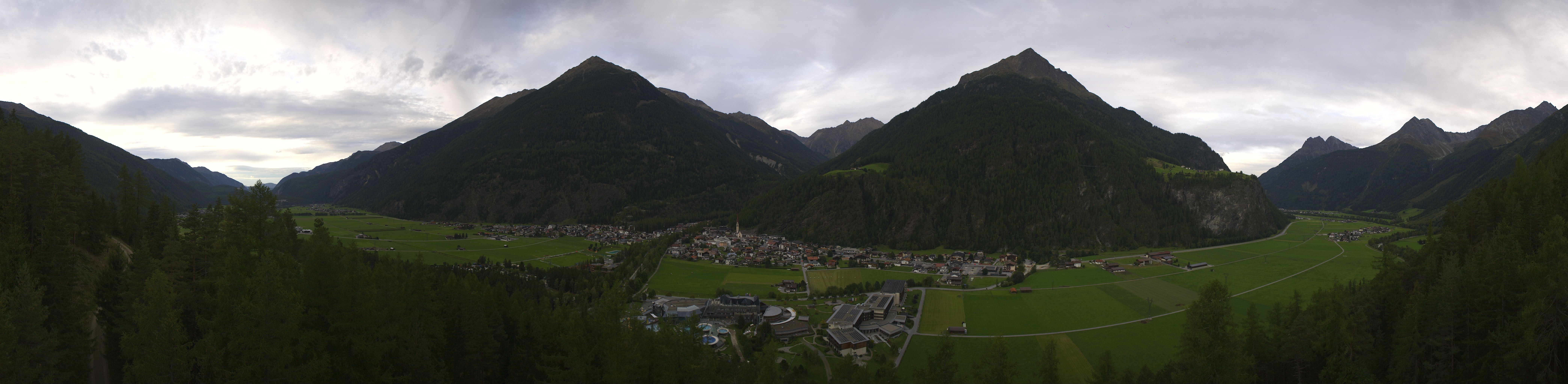 Archiv Foto Webcam Blick auf Längenfeld