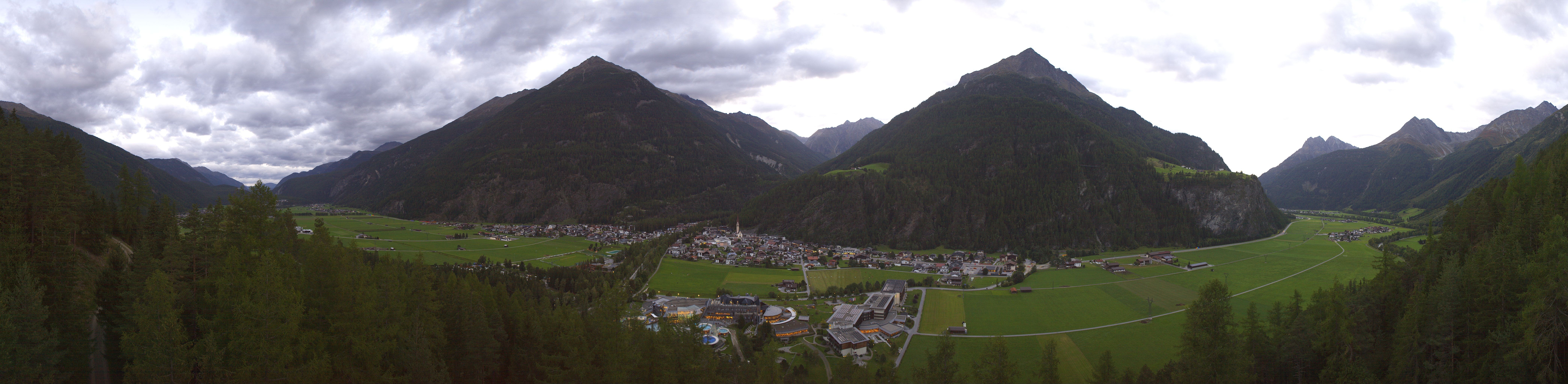 Archiv Foto Webcam Blick auf Längenfeld