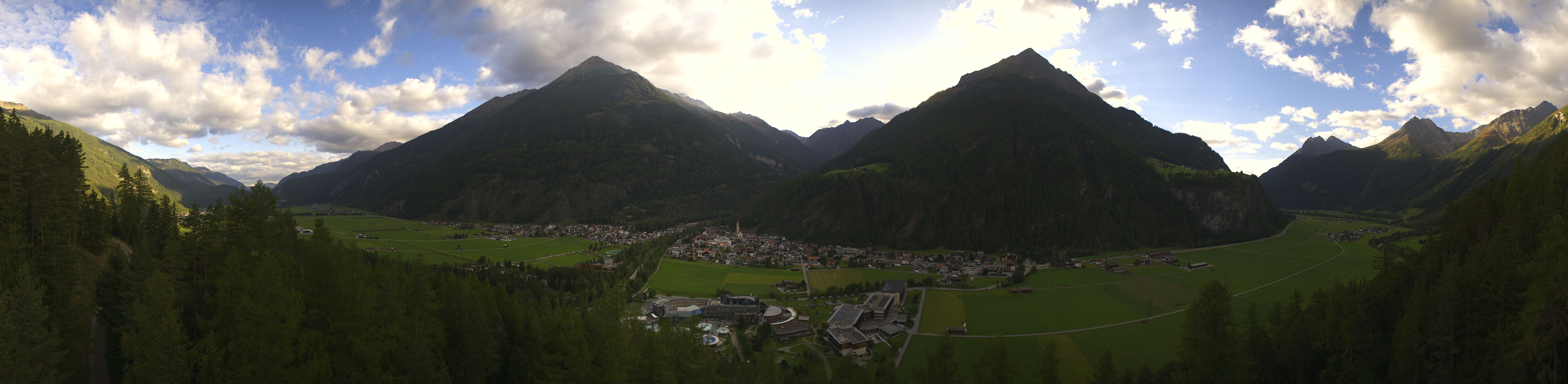 Archiv Foto Webcam Blick auf Längenfeld