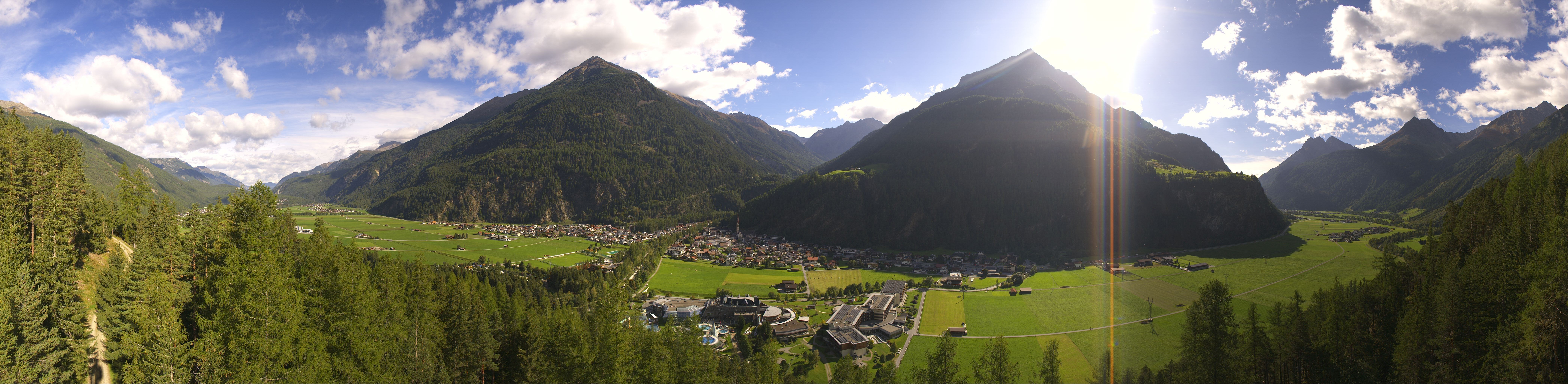 Archiv Foto Webcam Blick auf Längenfeld