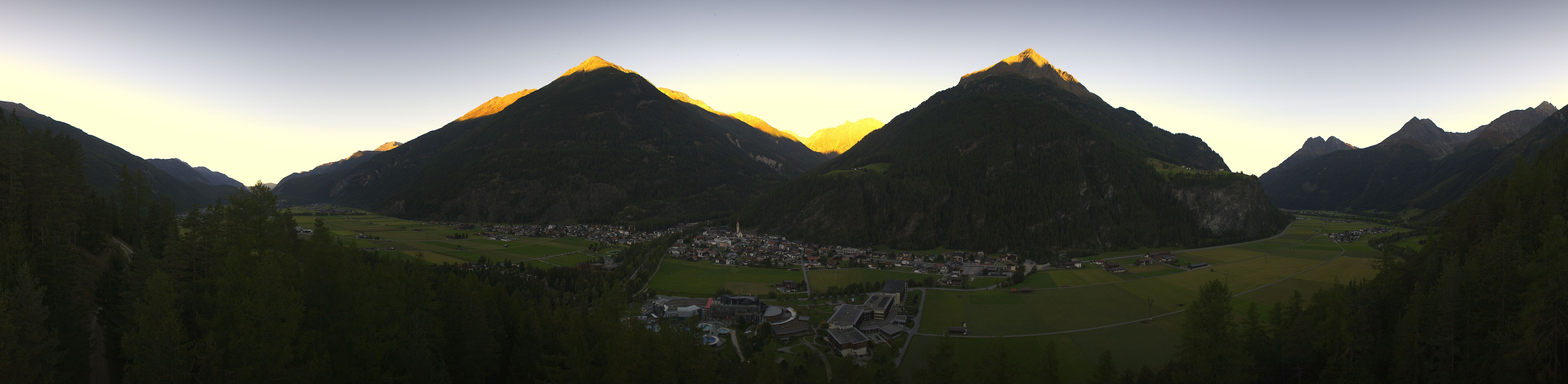 Archiv Foto Webcam Blick auf Längenfeld