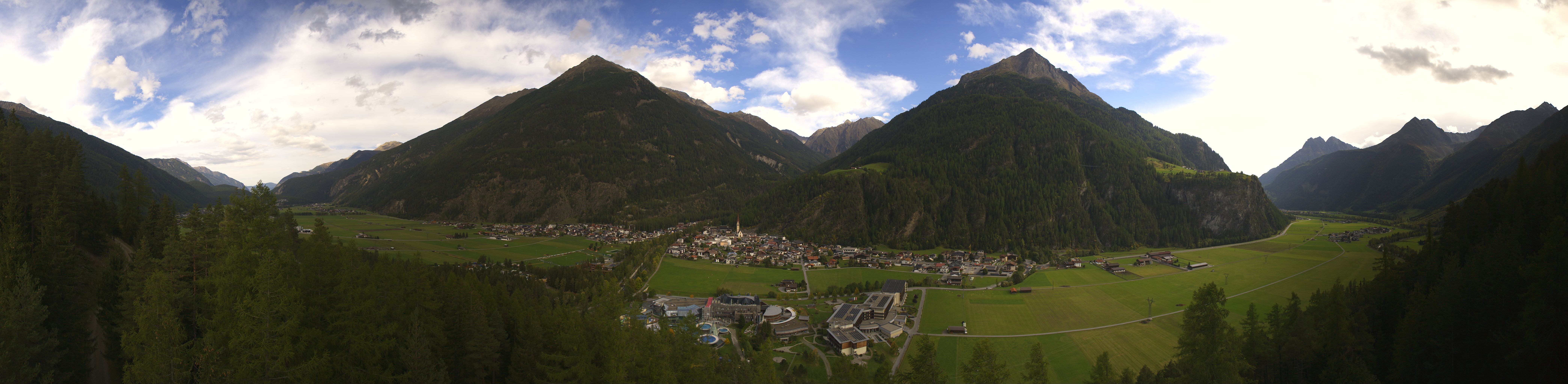 Archiv Foto Webcam Blick auf Längenfeld
