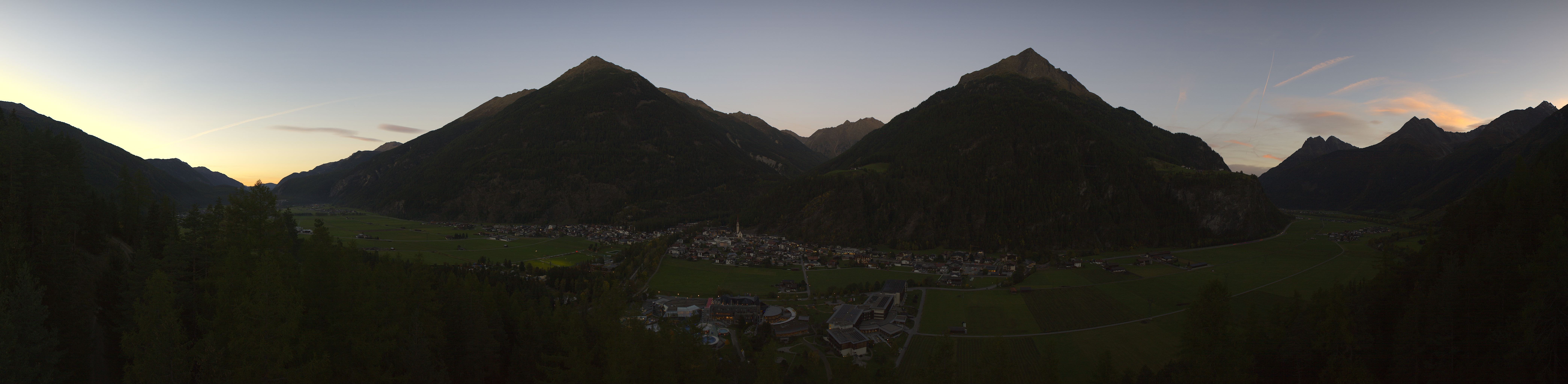 Archiv Foto Webcam Blick auf Längenfeld