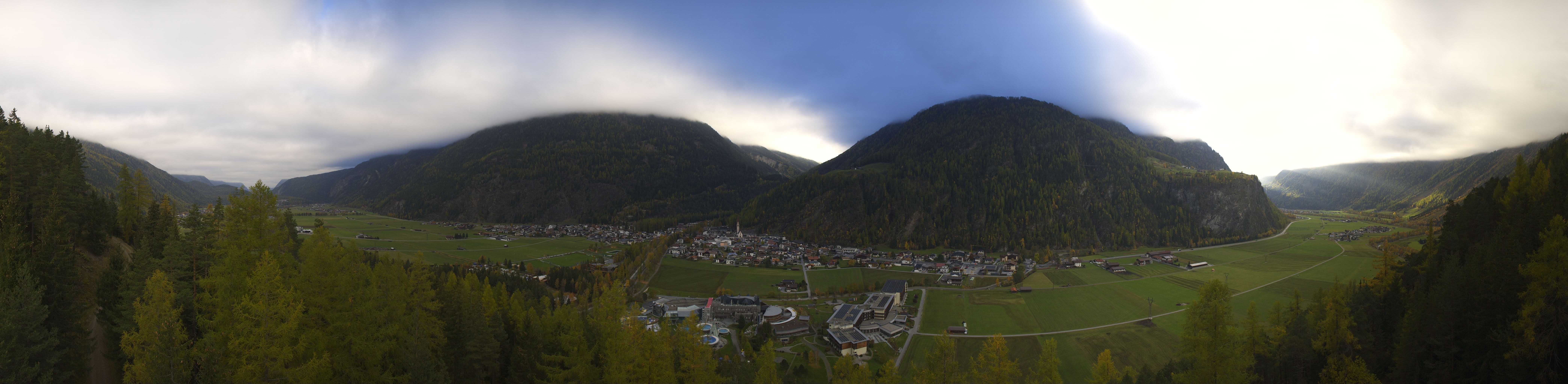 Archiv Foto Webcam Blick auf Längenfeld