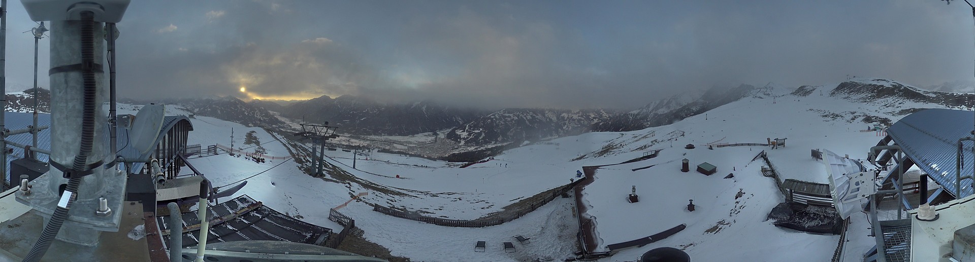 Archiv Foto Webcam Lienz: Panorama Zettersfeld