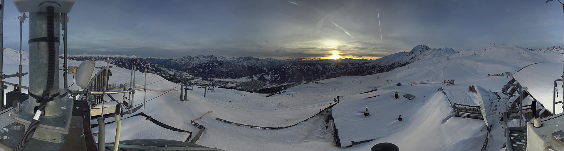 Archiv Foto Webcam Lienz: Panorama Zettersfeld
