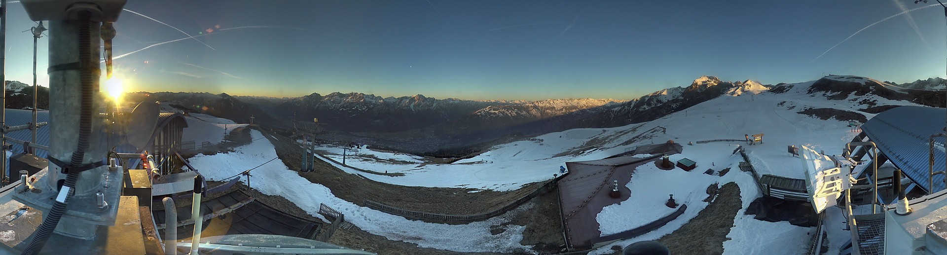 Archiv Foto Webcam Lienz: Panorama Zettersfeld